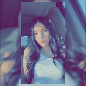 Meet your Posher, Crystal